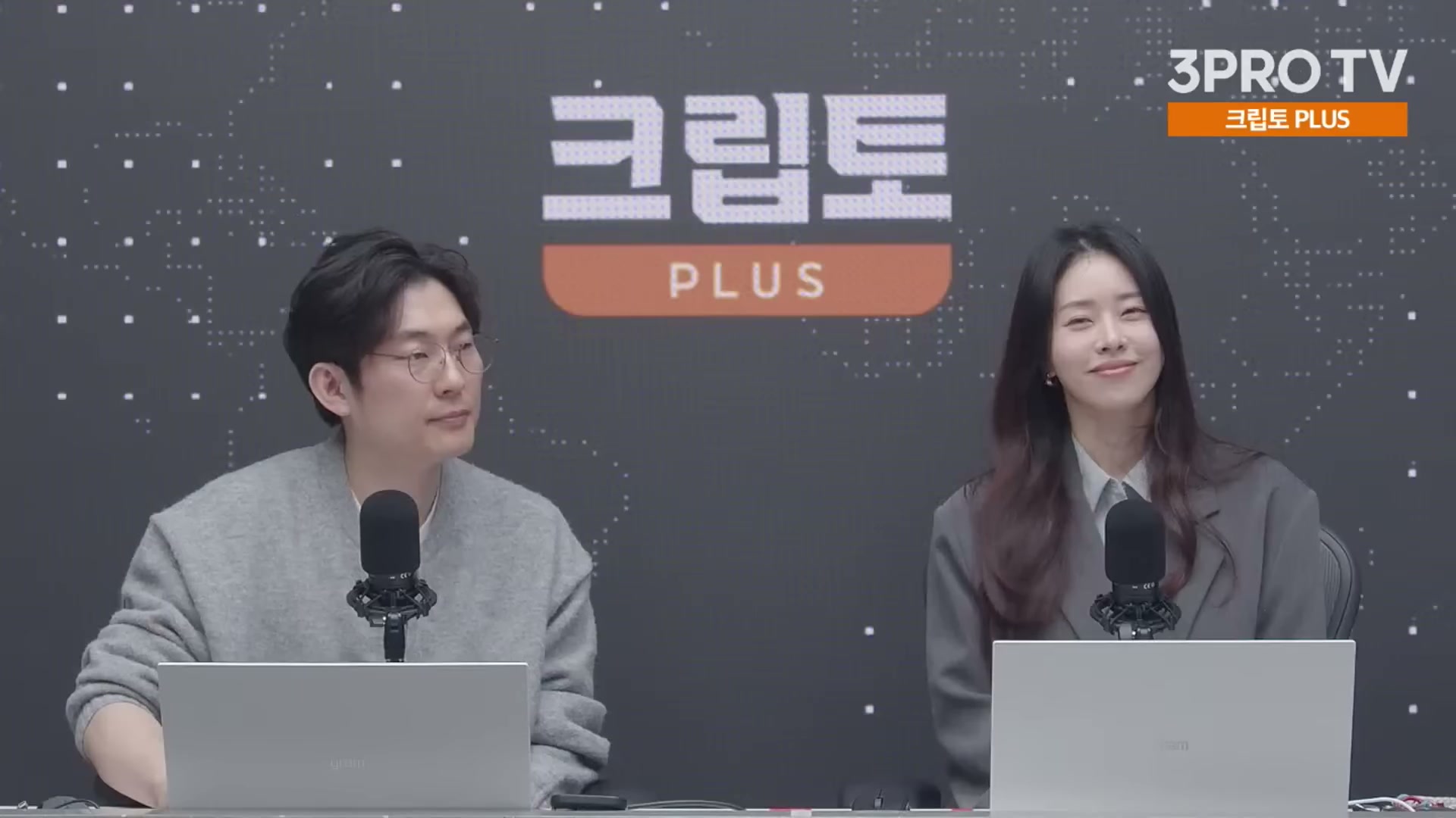 Snapshot at 21685.5s