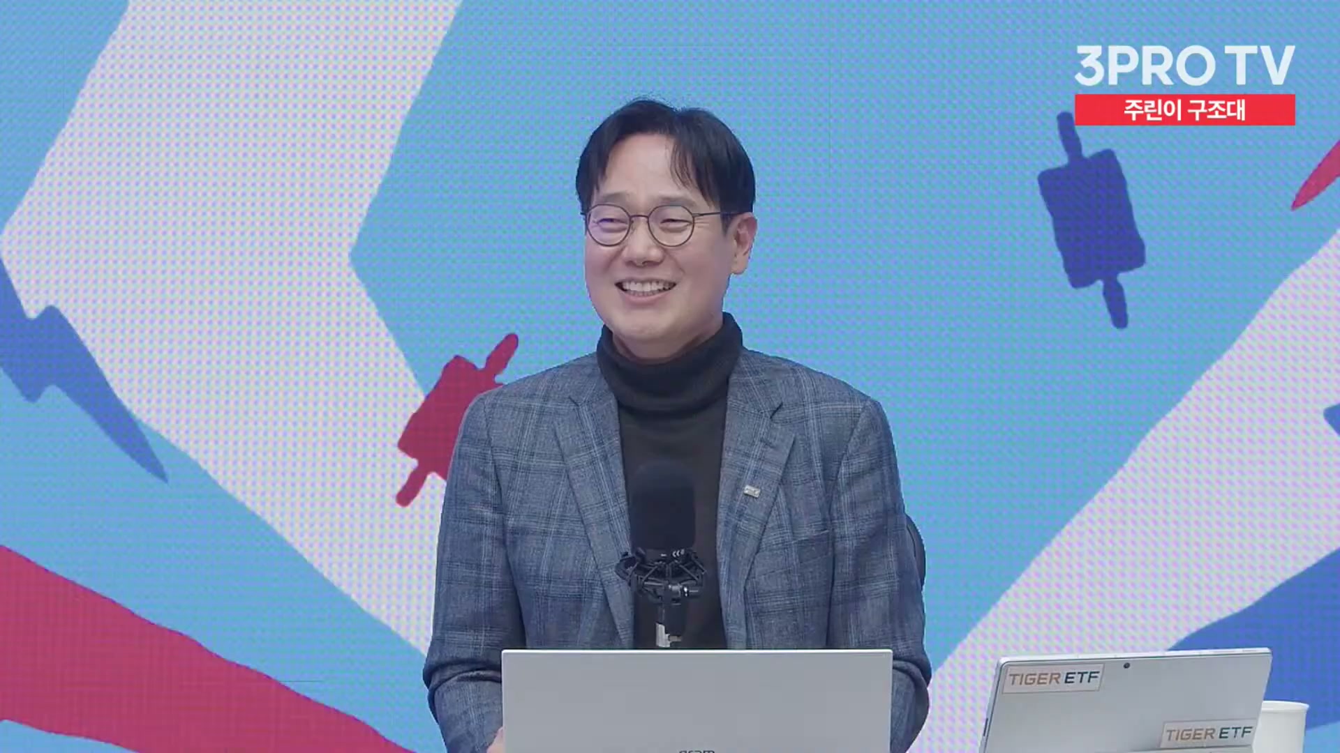 Snapshot at 15635.9s