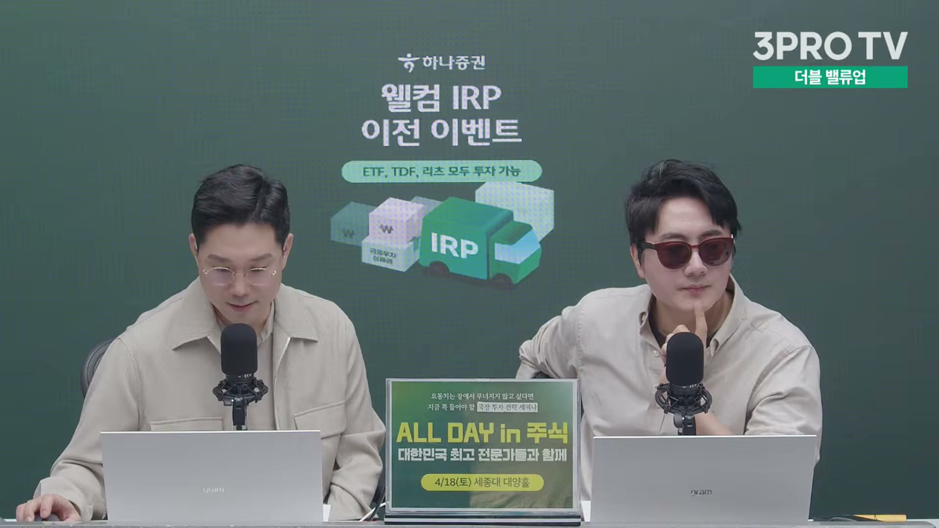 Snapshot at 11590.1s