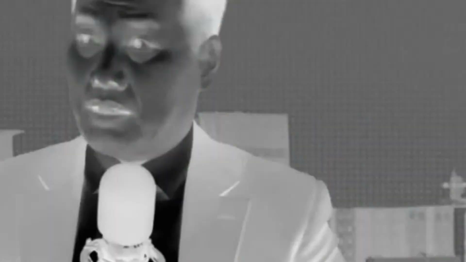 Snapshot at 9902.93s