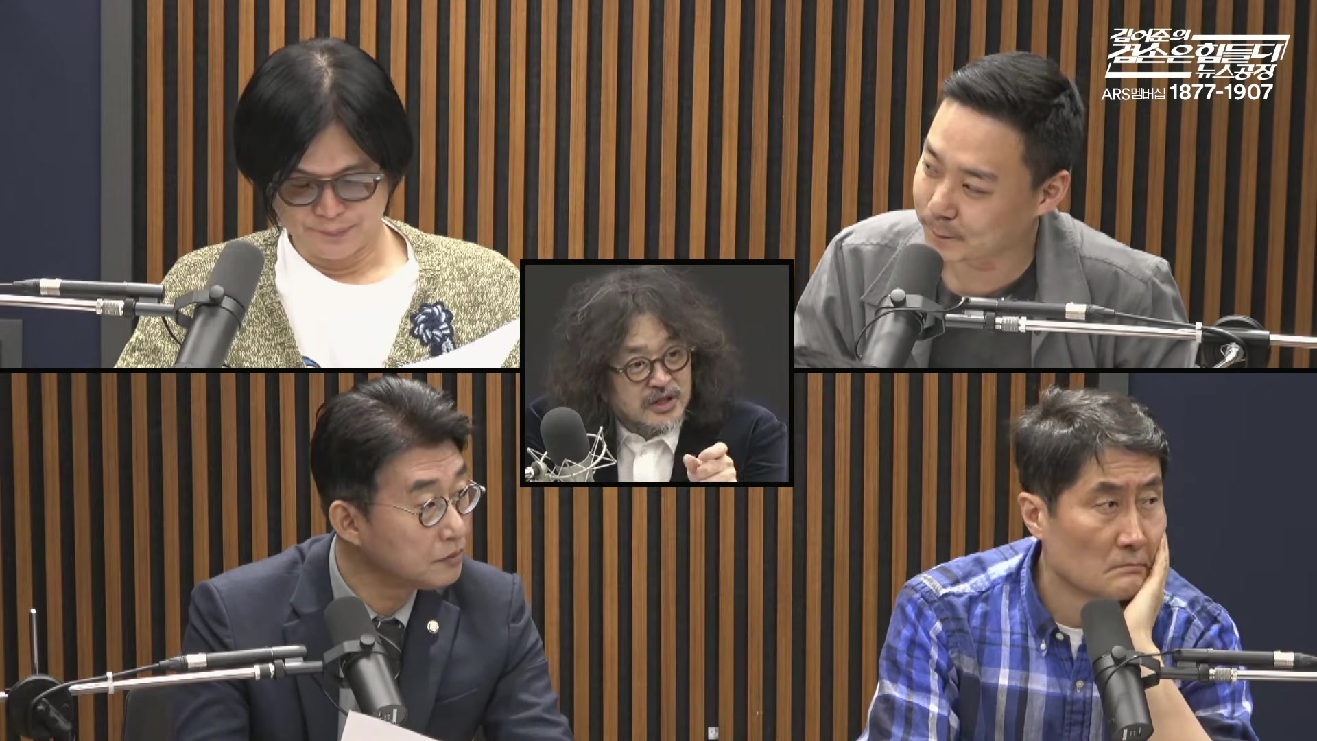 Snapshot at 5942.63s