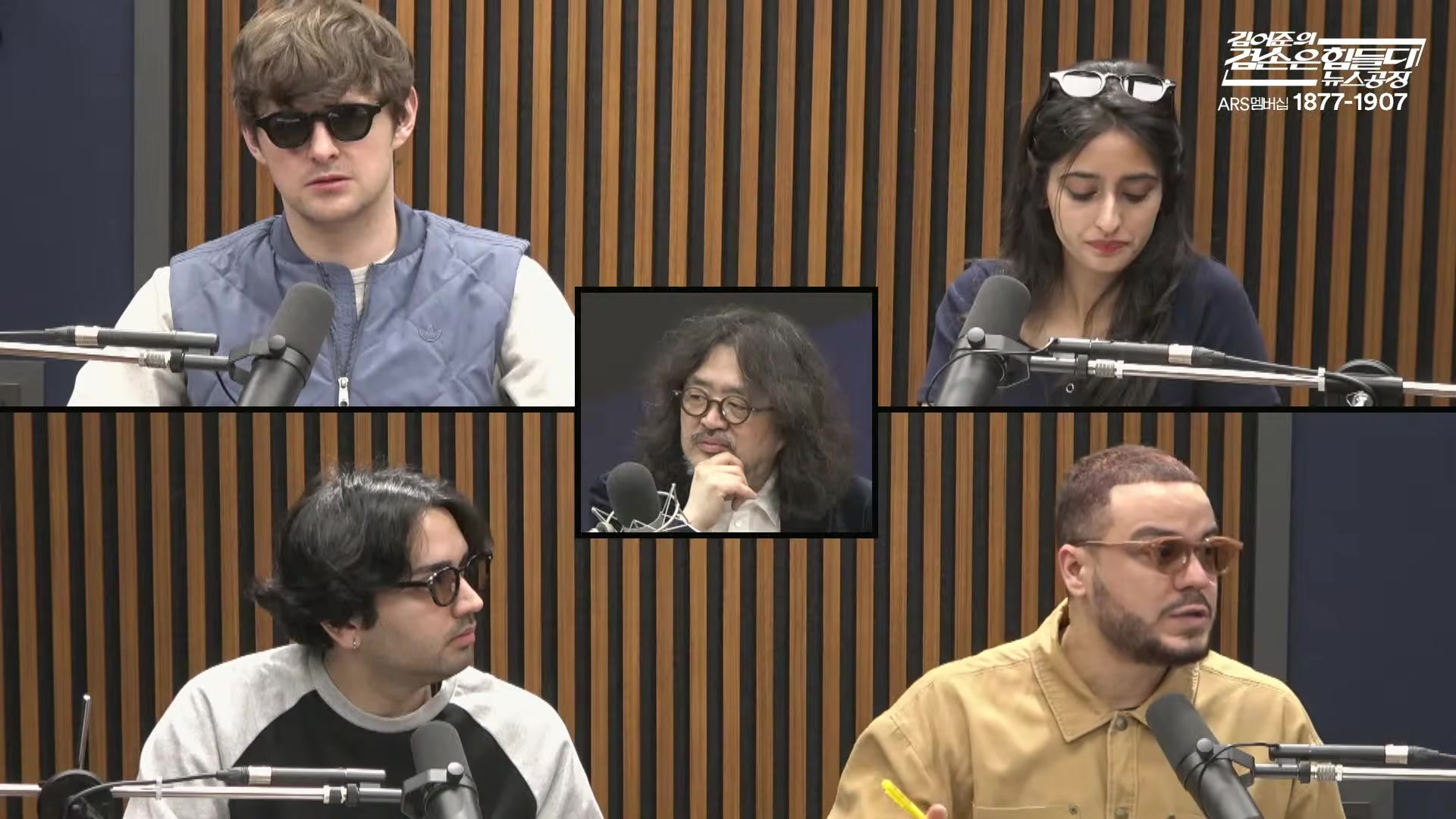 Snapshot at 9361.84s