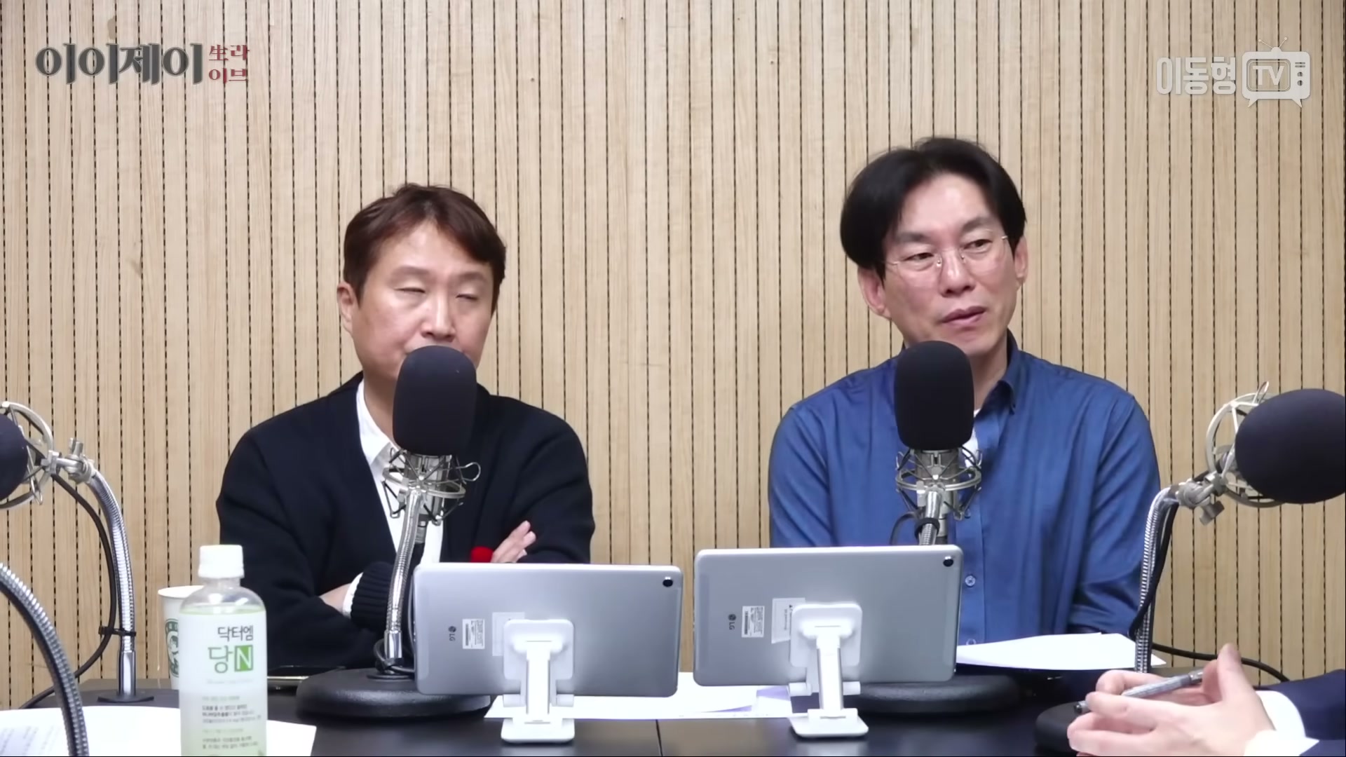 Snapshot at 3233.29s