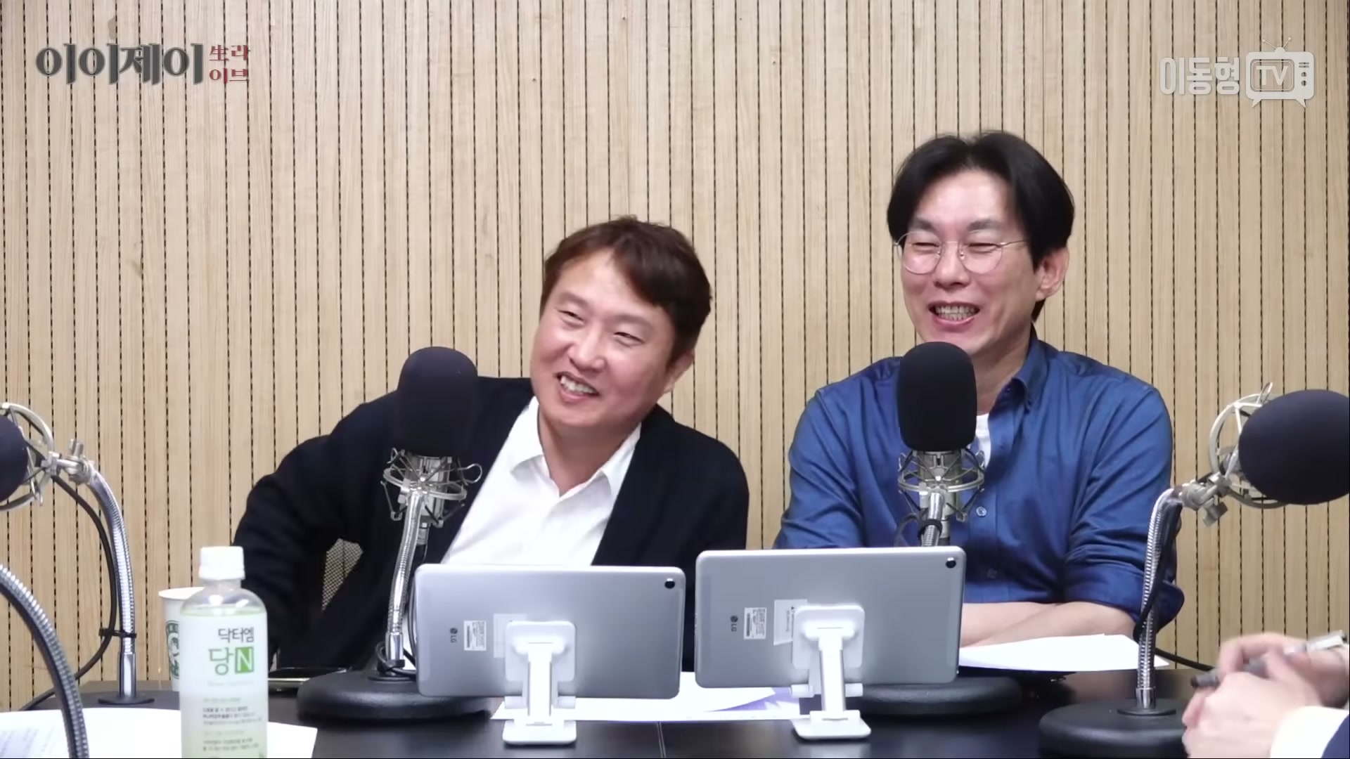 Snapshot at 3364.29s