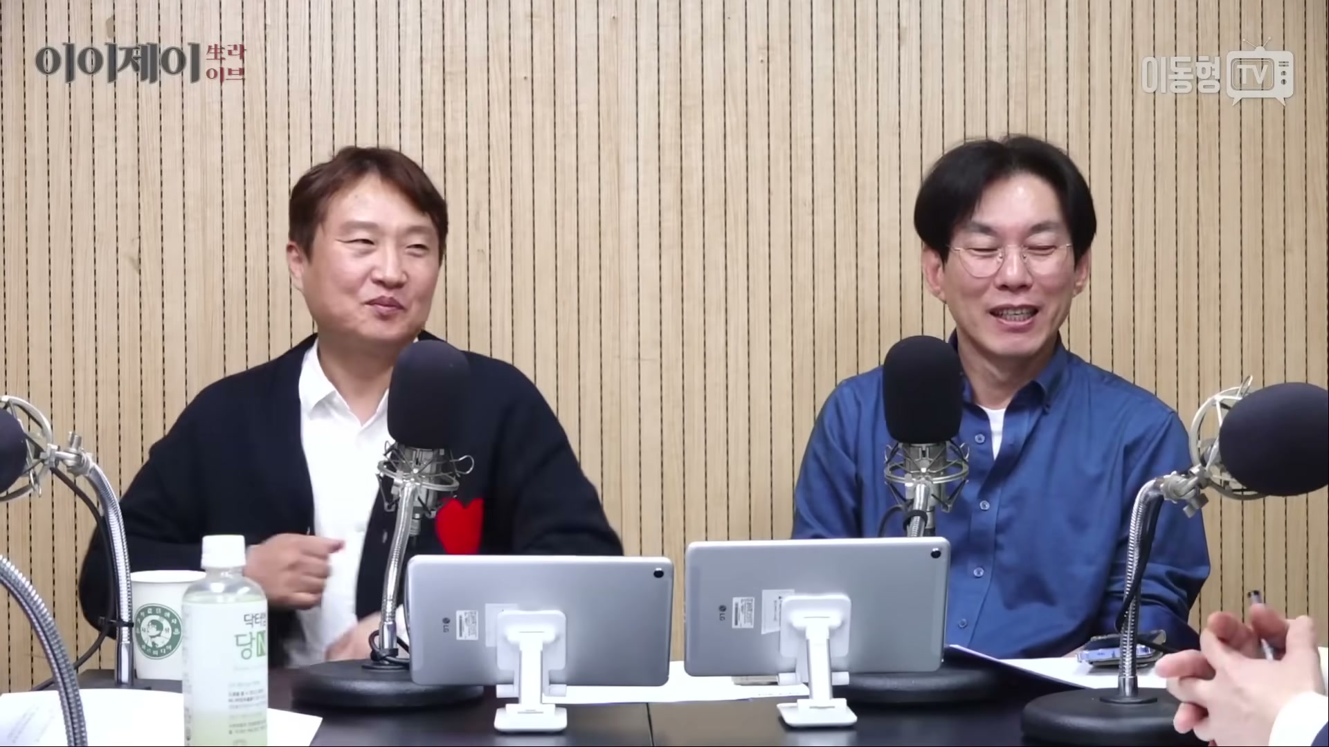 Snapshot at 4316.99s