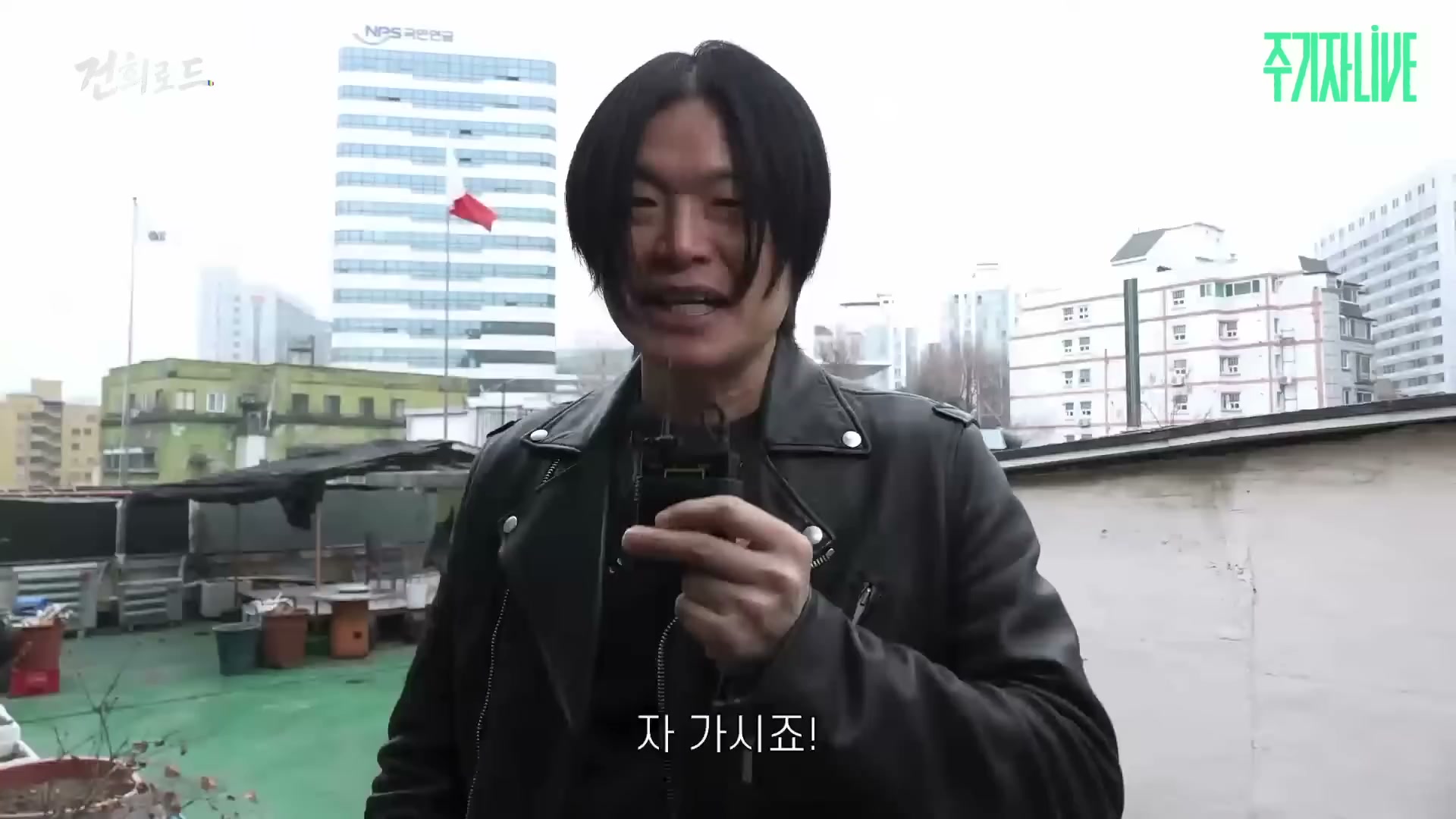 Snapshot at 5503.43s