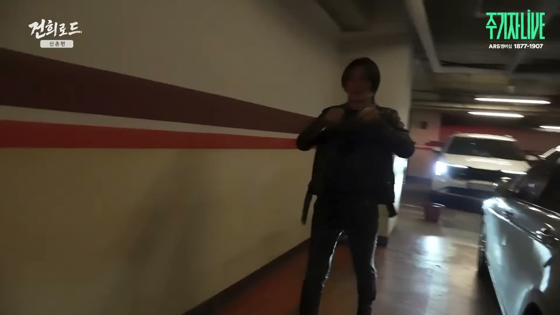 Snapshot at 5615.97s