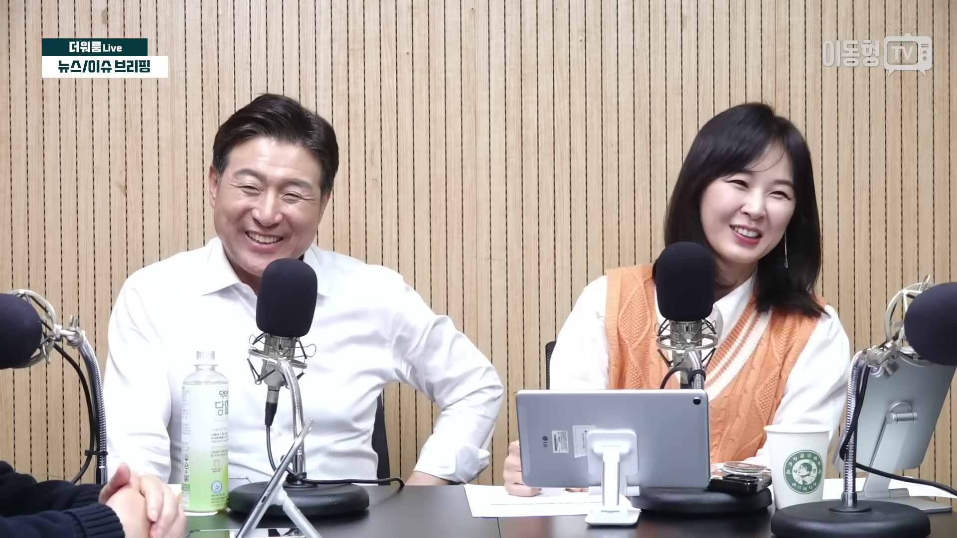 Snapshot at 3591.83s