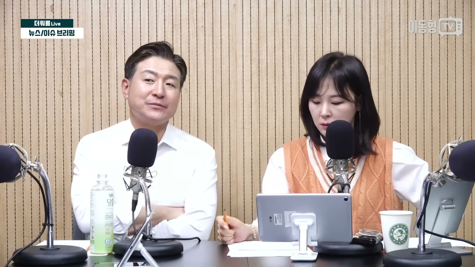 Snapshot at 3709.33s