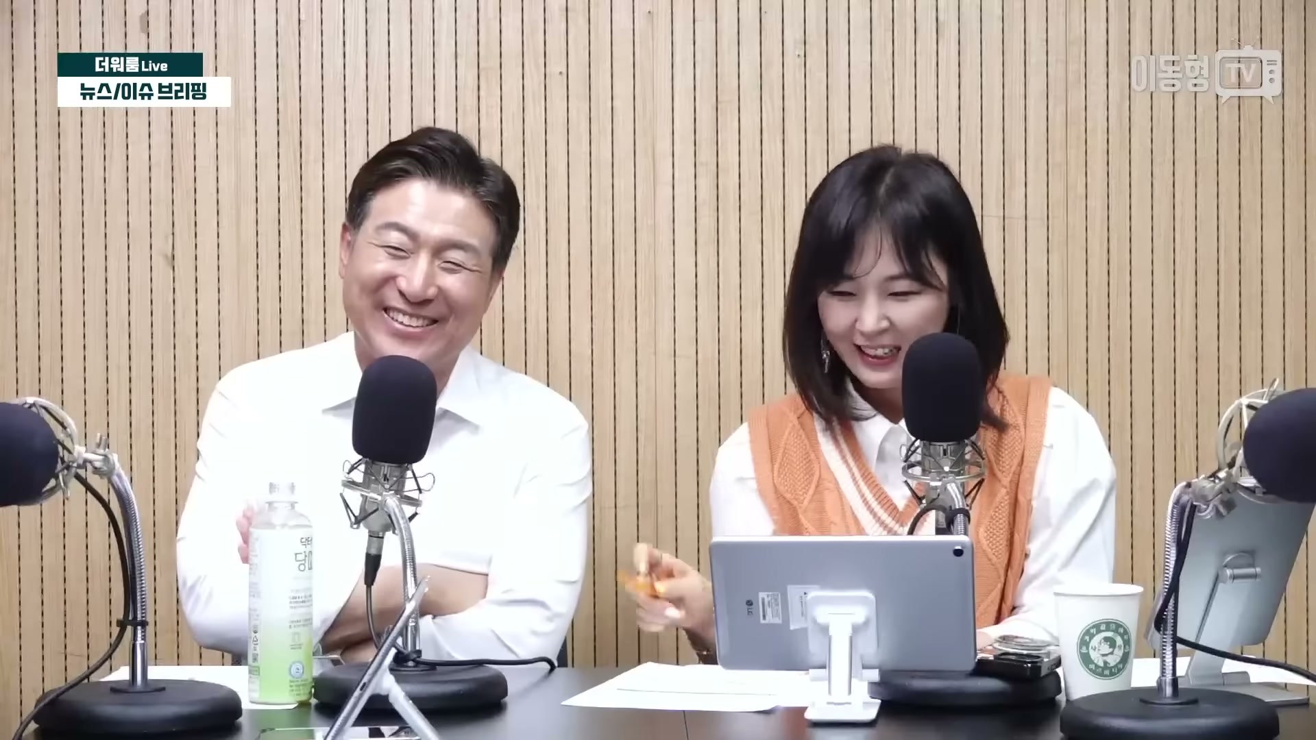 Snapshot at 3774.83s