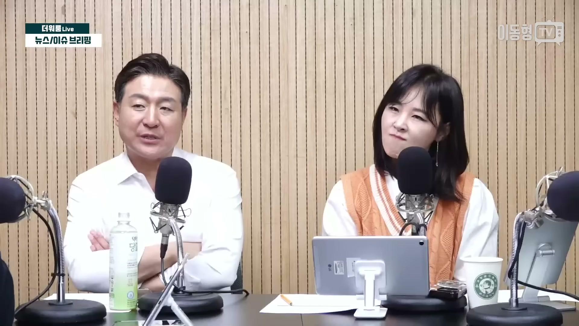 Snapshot at 3808.33s