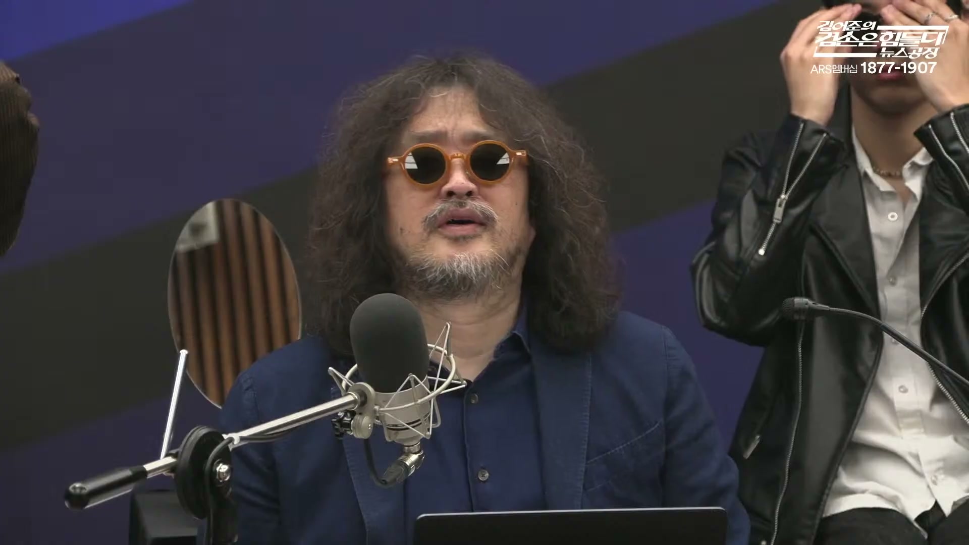 Snapshot at 9640.77s