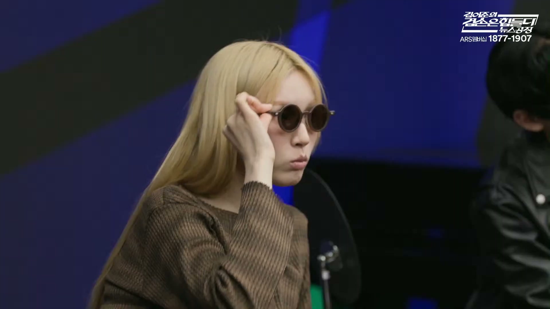 Snapshot at 9657.27s