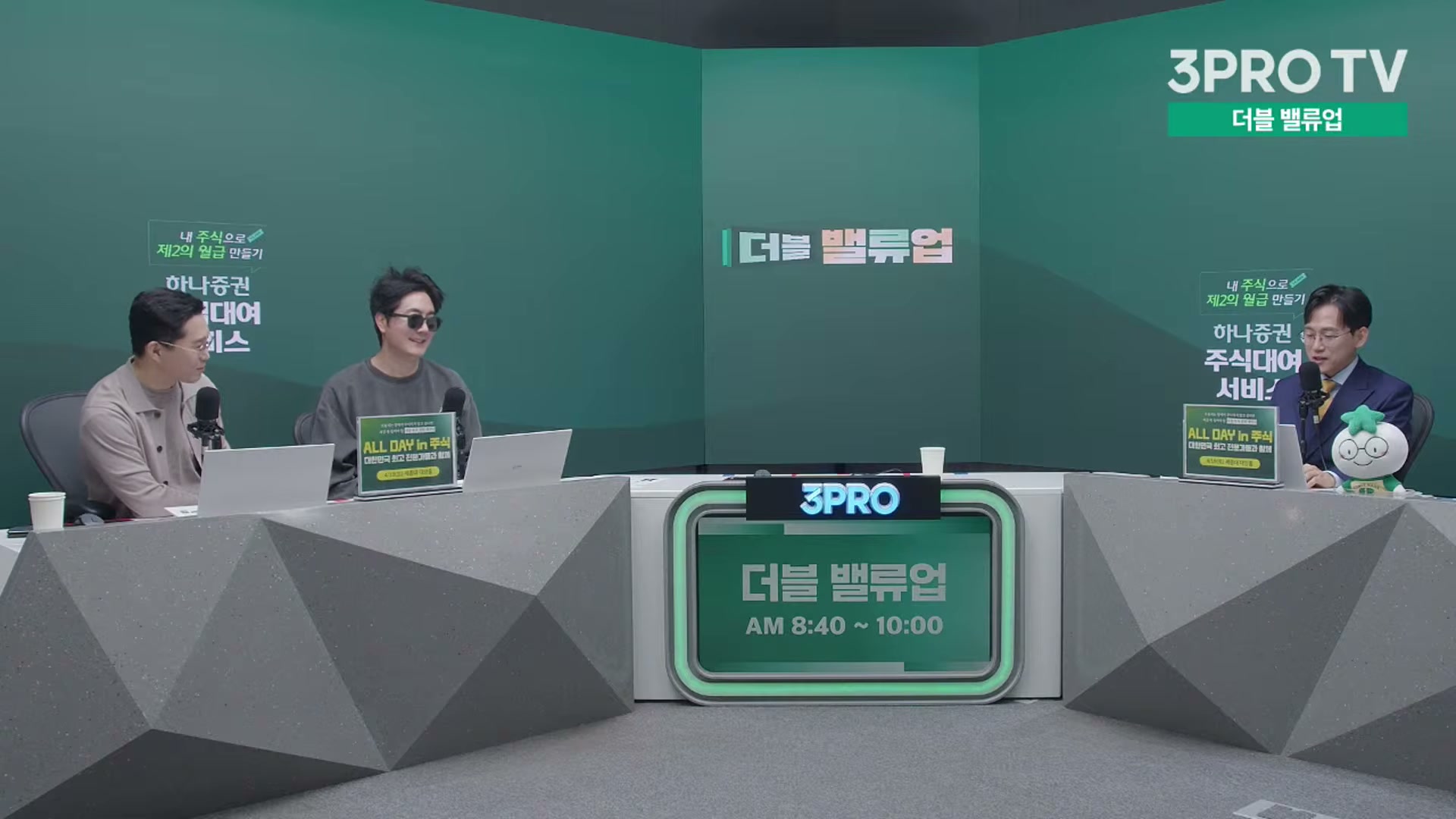 Snapshot at 11422.6s