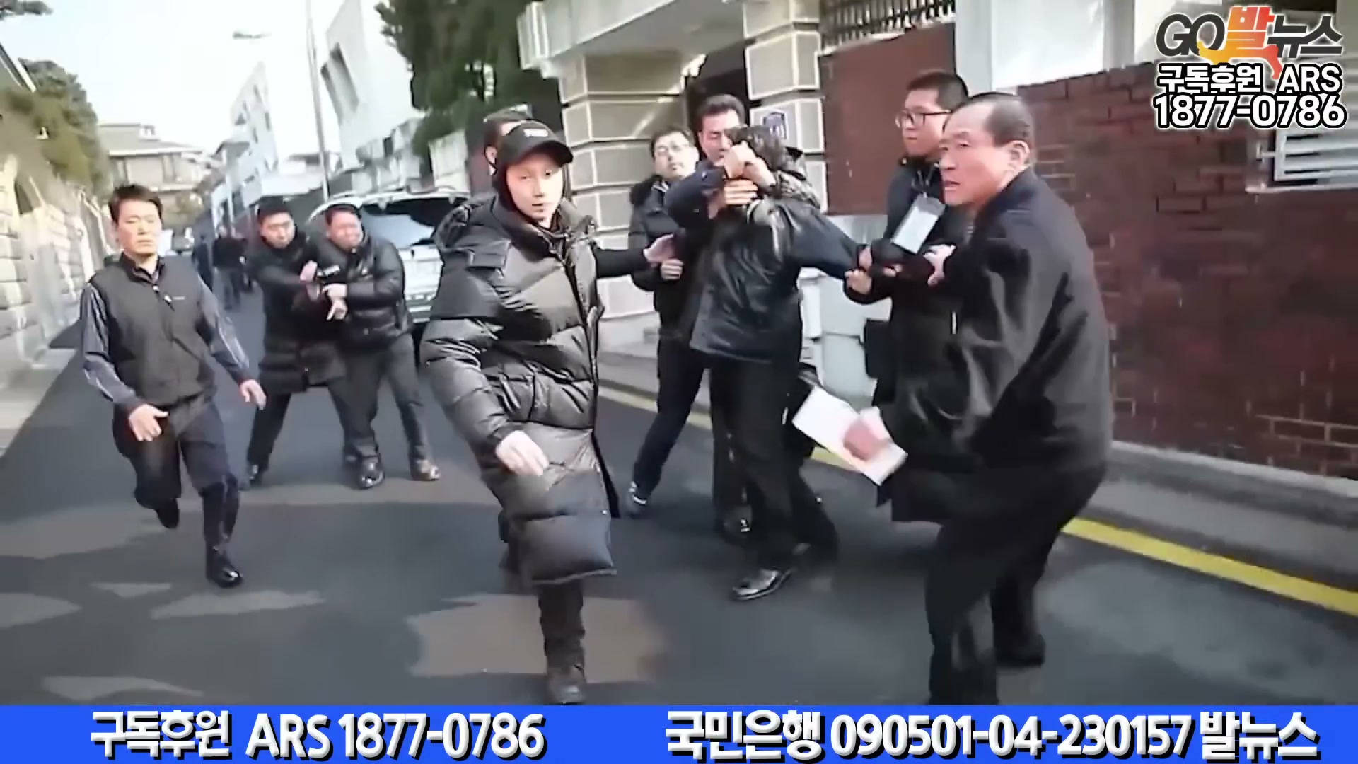 Snapshot at 6018.37s