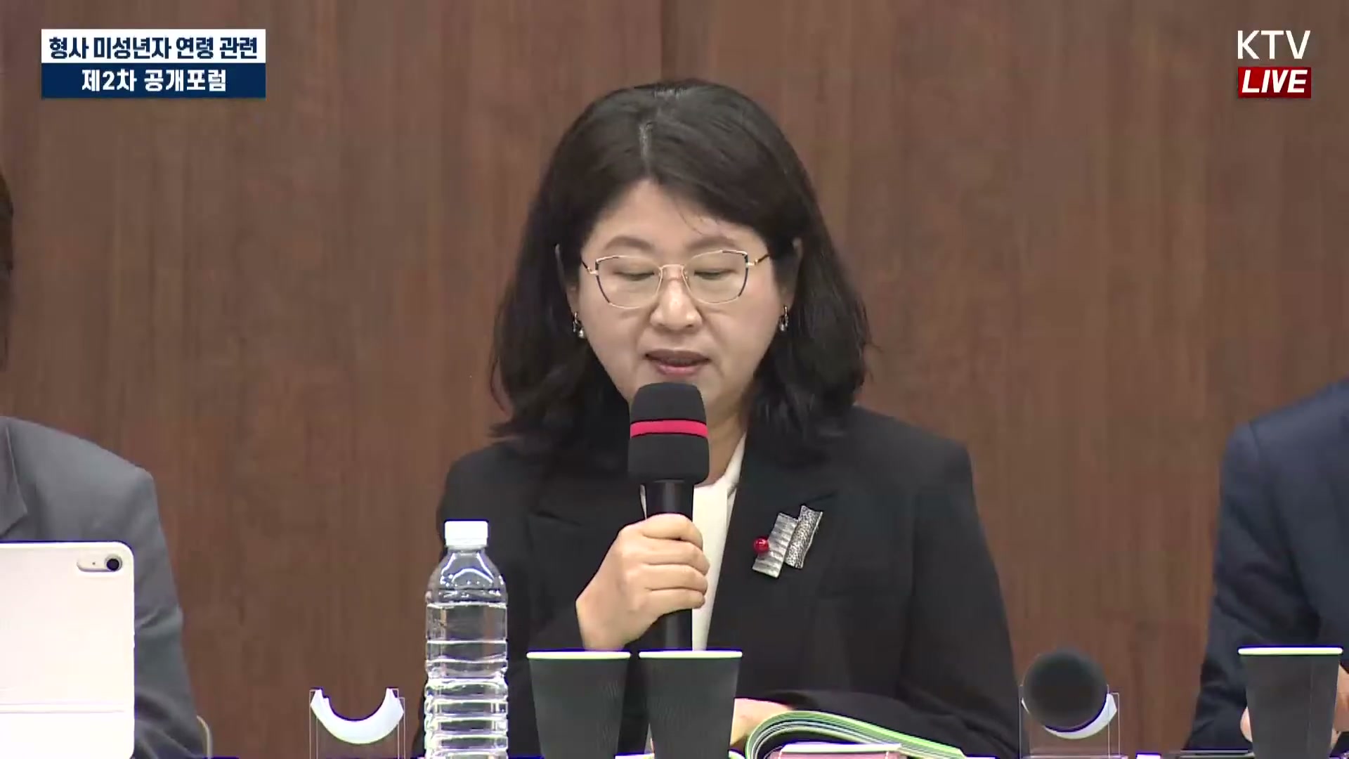 Snapshot at 5565.72s