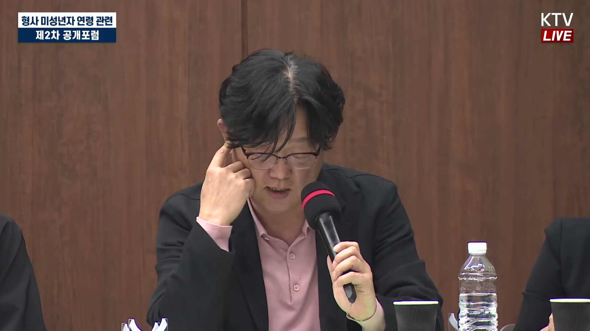 Snapshot at 6833.46s