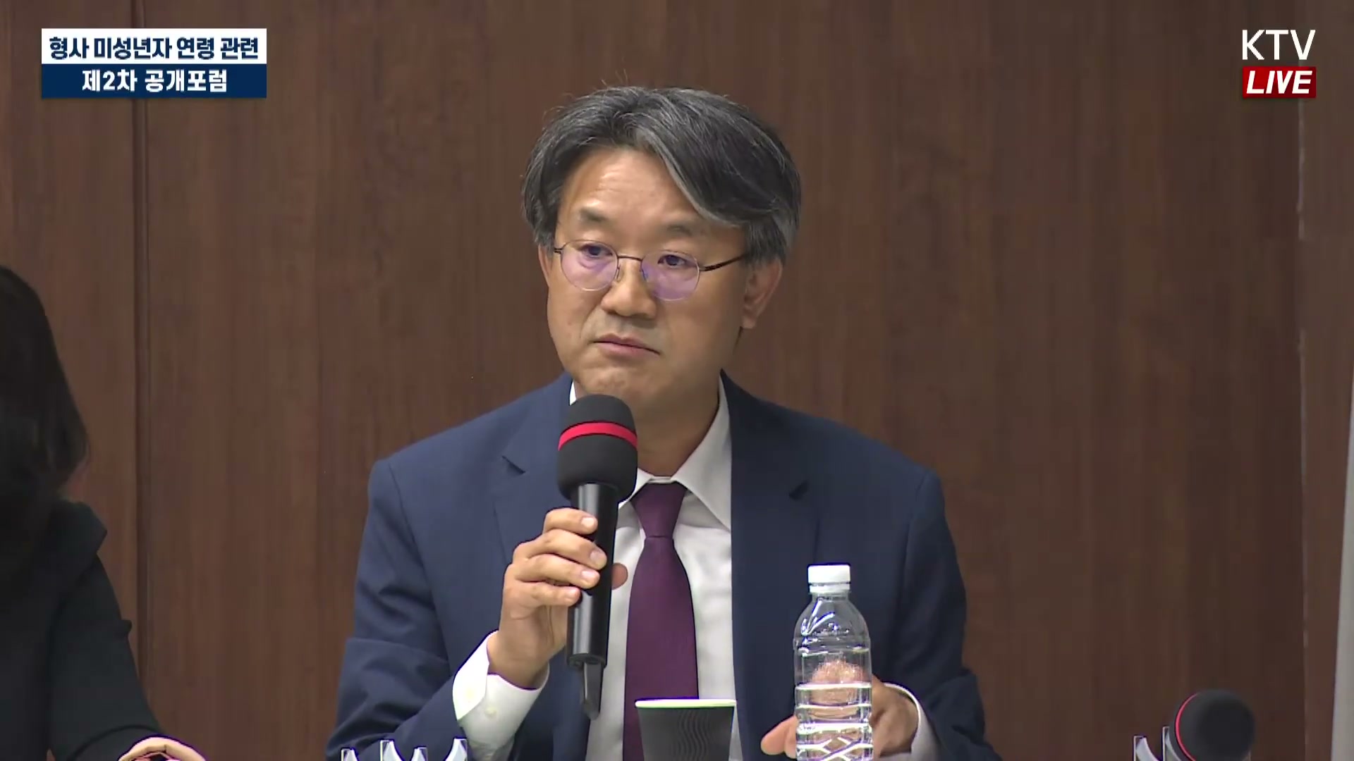 Snapshot at 7928.46s