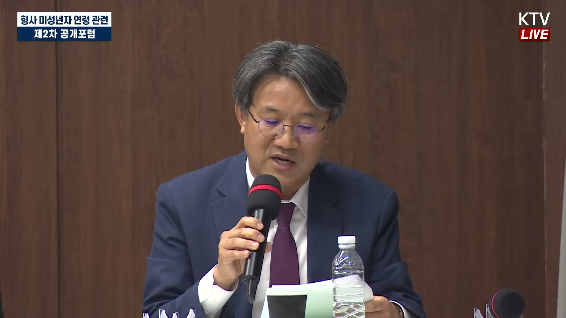 Snapshot at 7990.46s