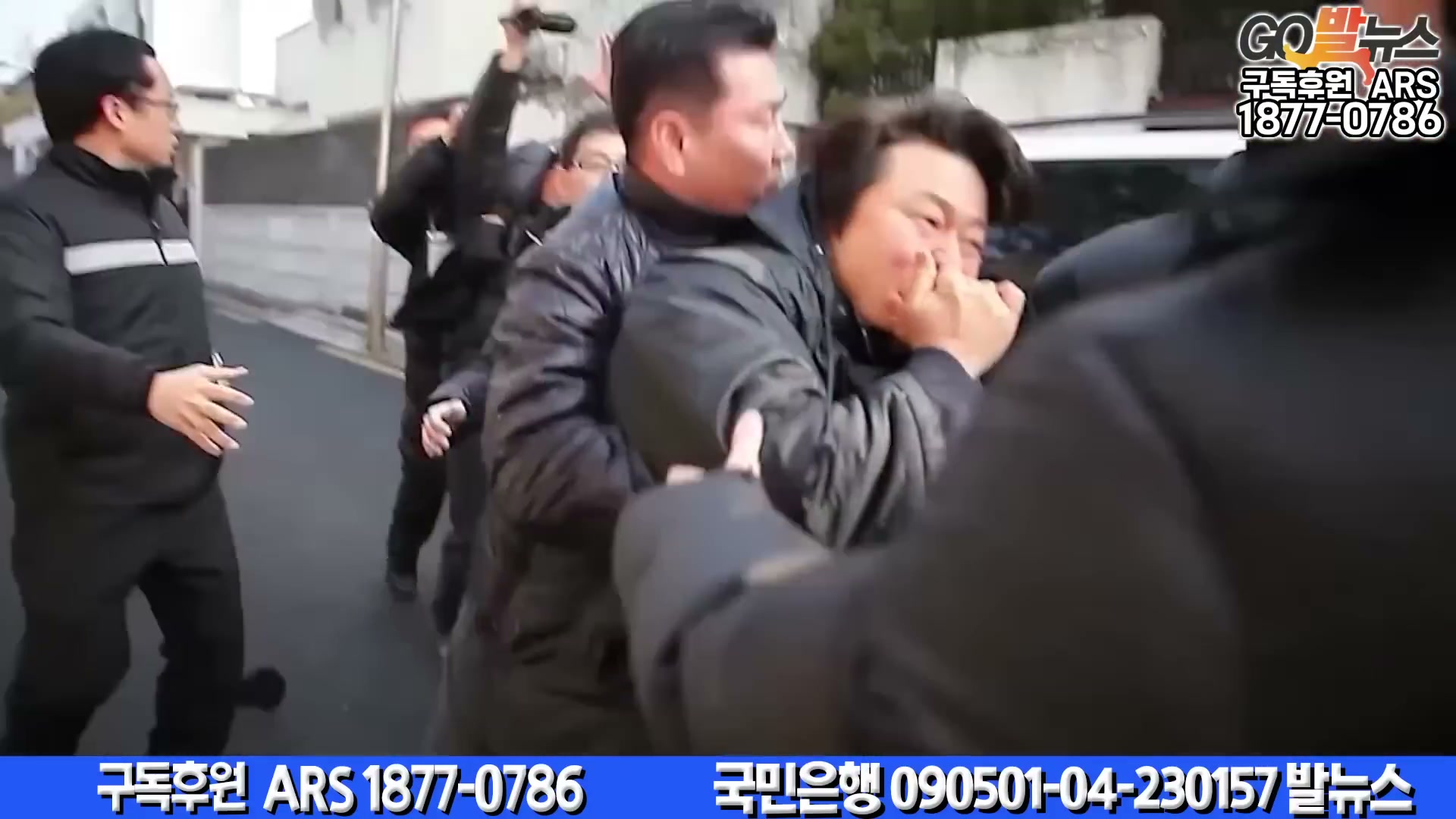 Snapshot at 6110.55s