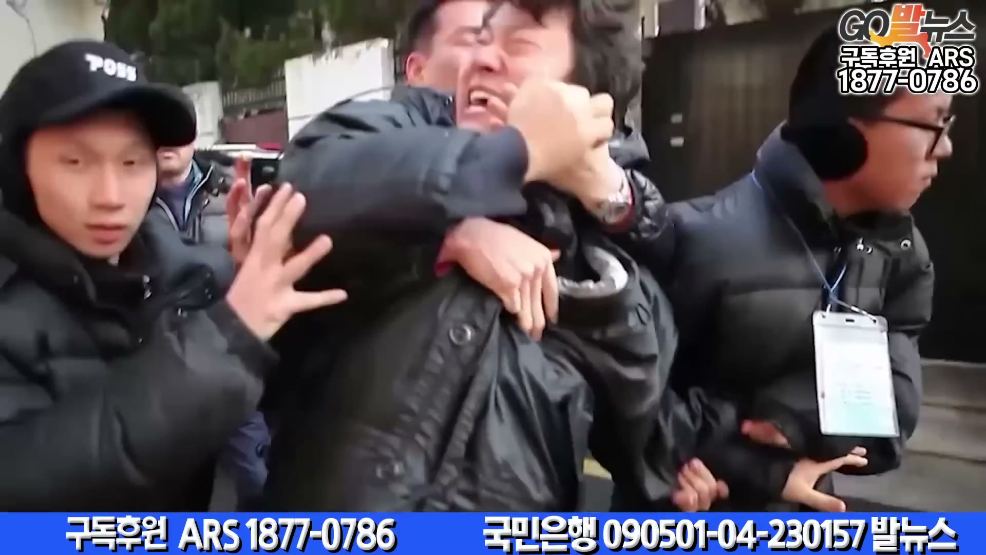 Snapshot at 6112.72s