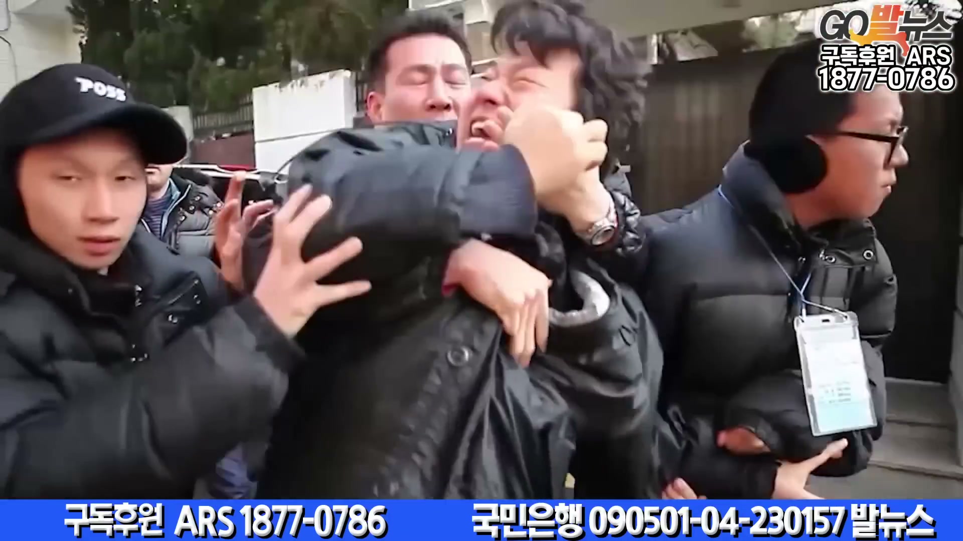 Snapshot at 6112.82s