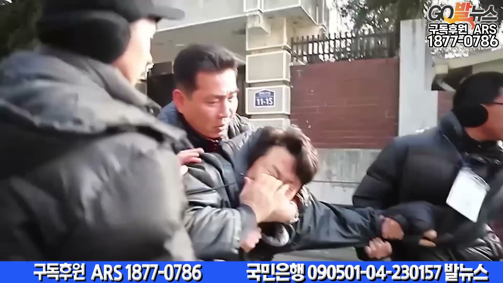 Snapshot at 6113.92s