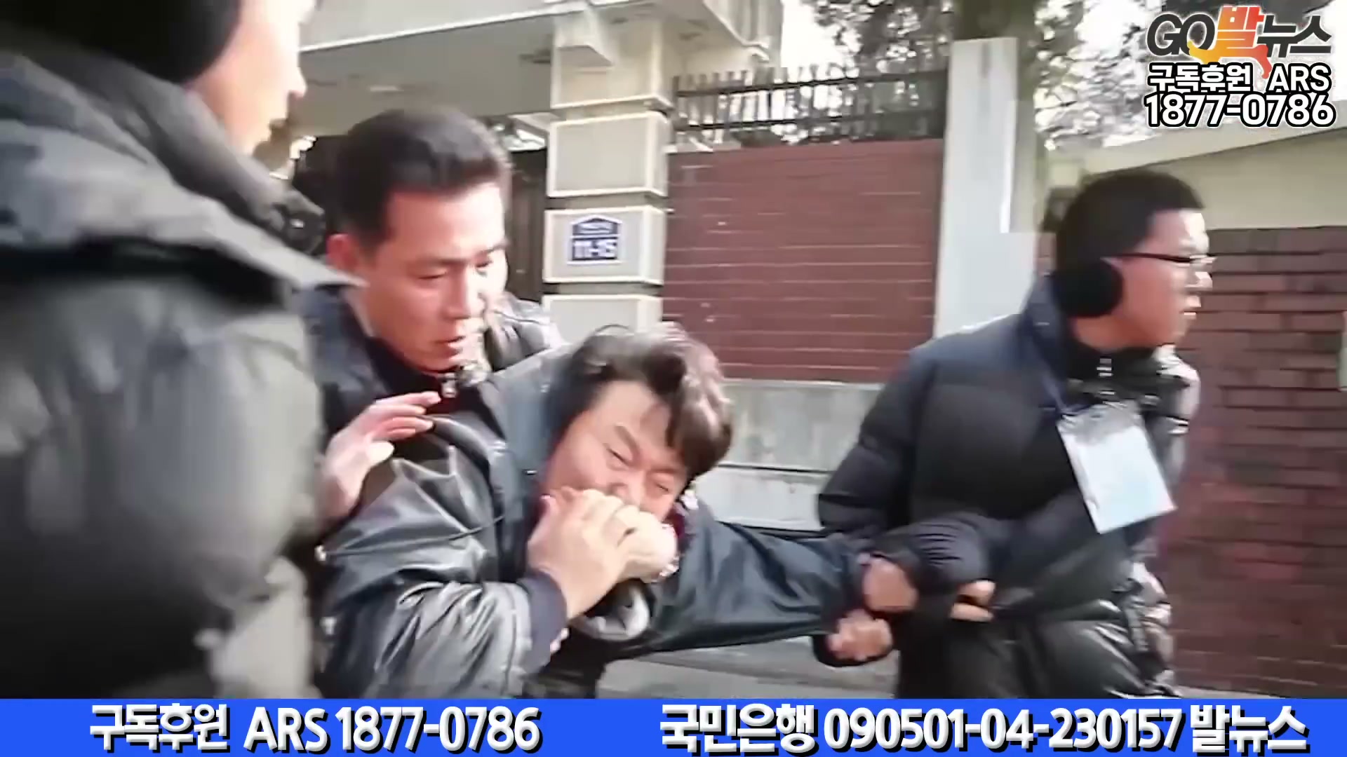 Snapshot at 6114.02s