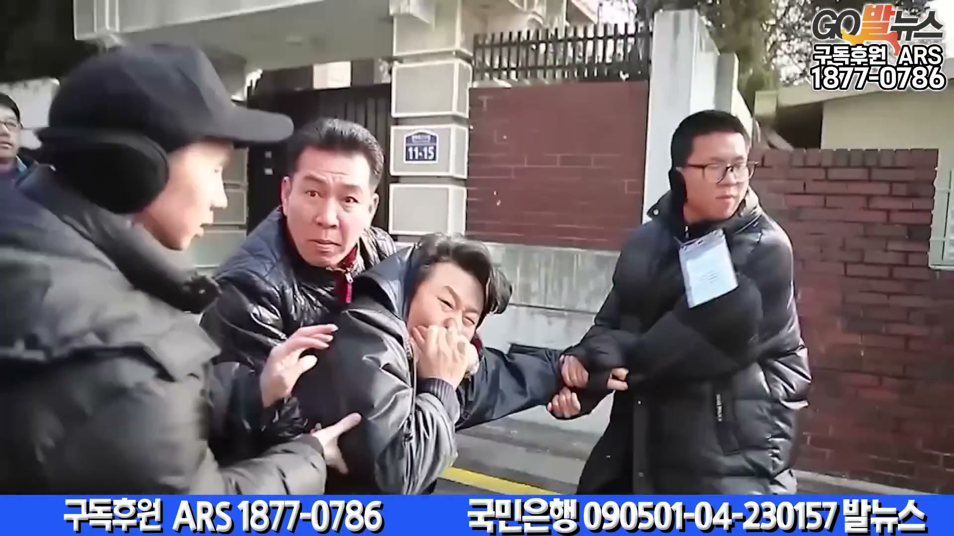 Snapshot at 6114.25s