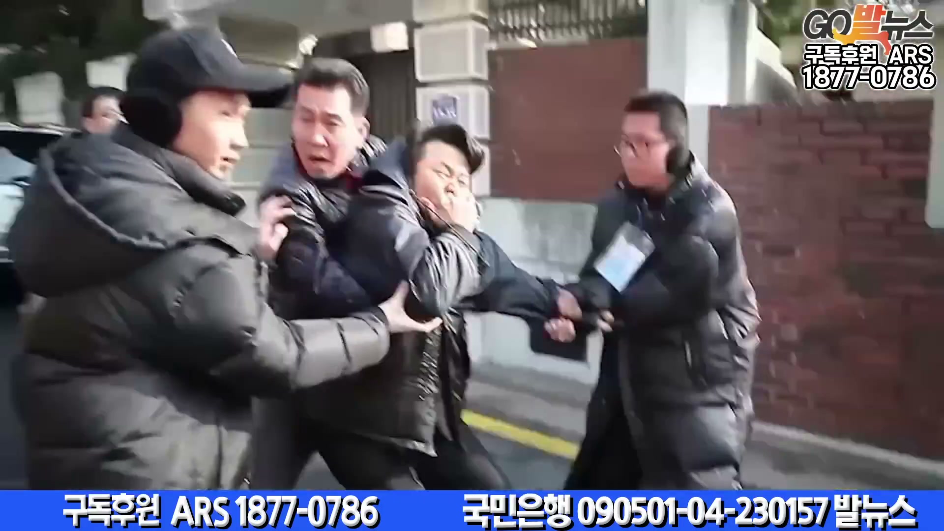 Snapshot at 6114.55s