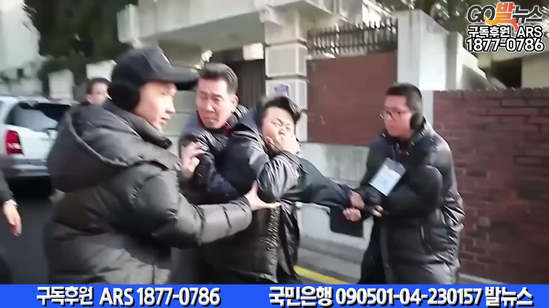 Snapshot at 6114.58s