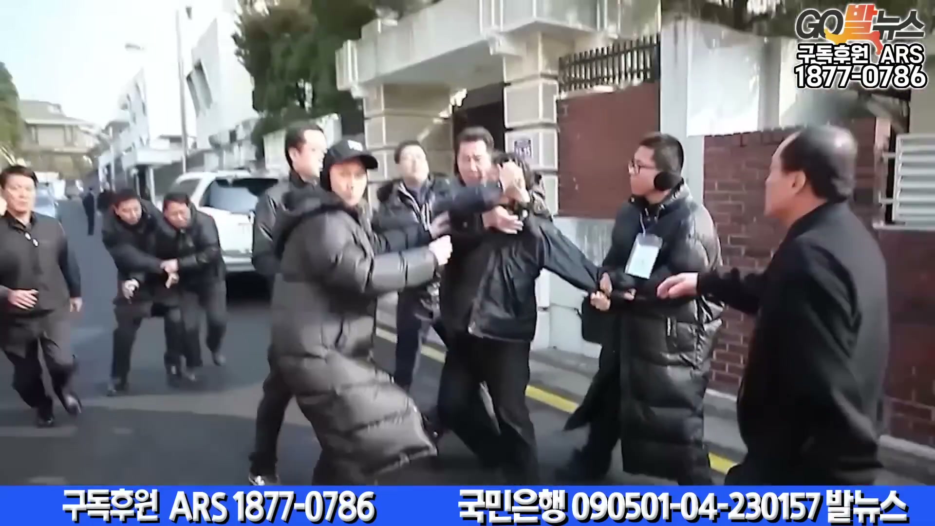 Snapshot at 6115.58s