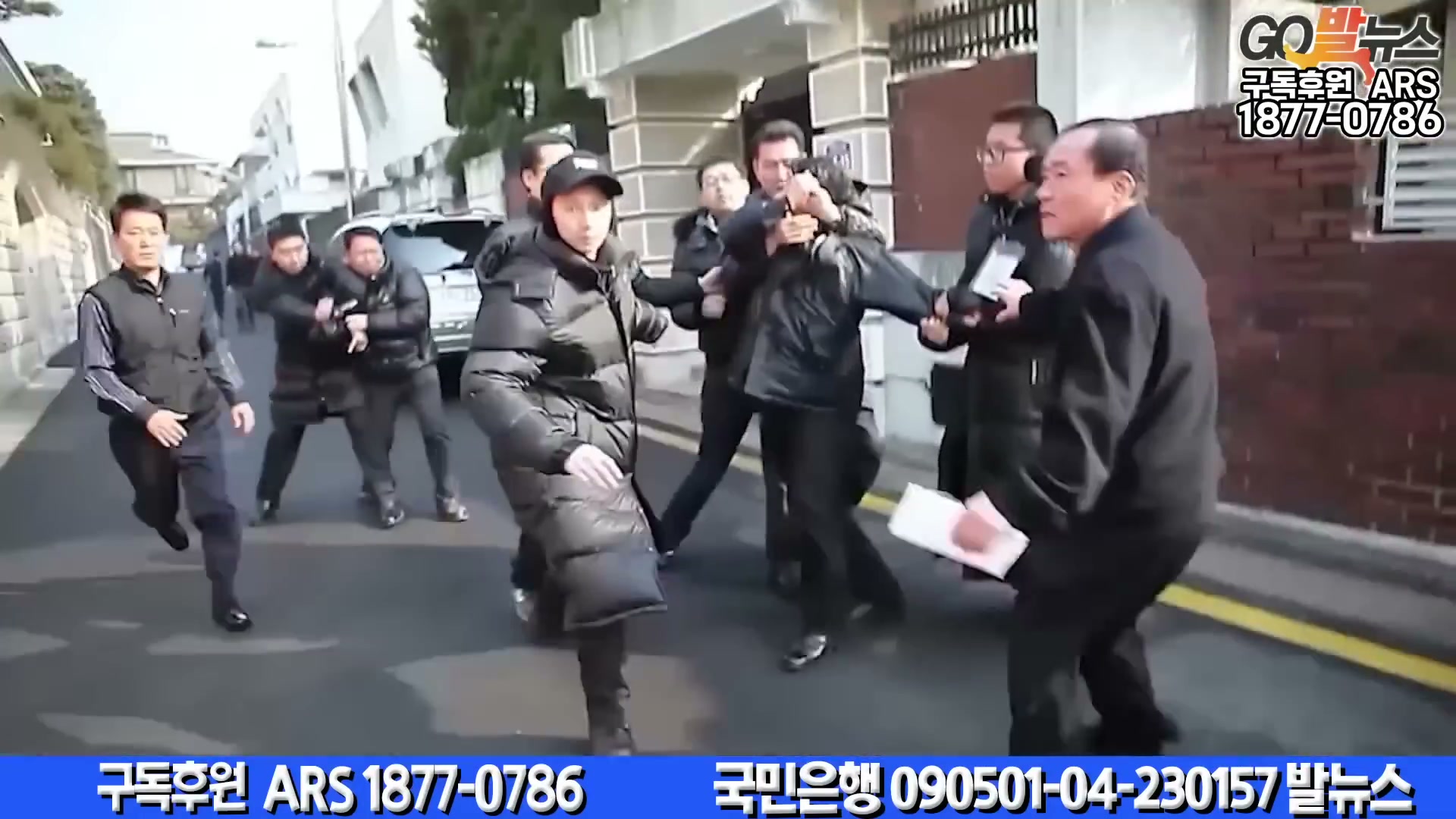 Snapshot at 6115.82s