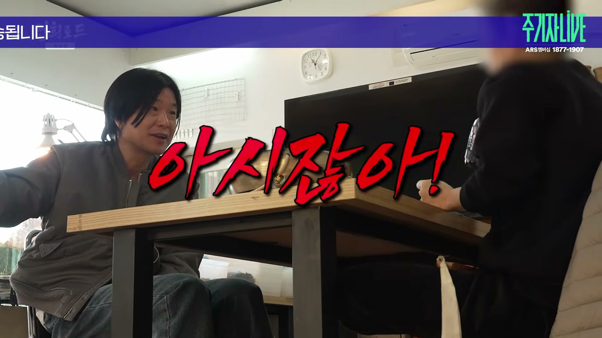 Snapshot at 4928.53s