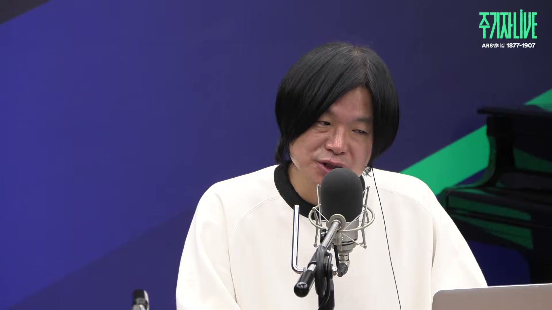 Snapshot at 5871.21s