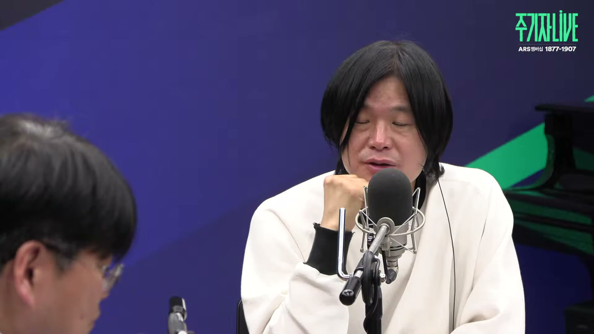 Snapshot at 7202.39s