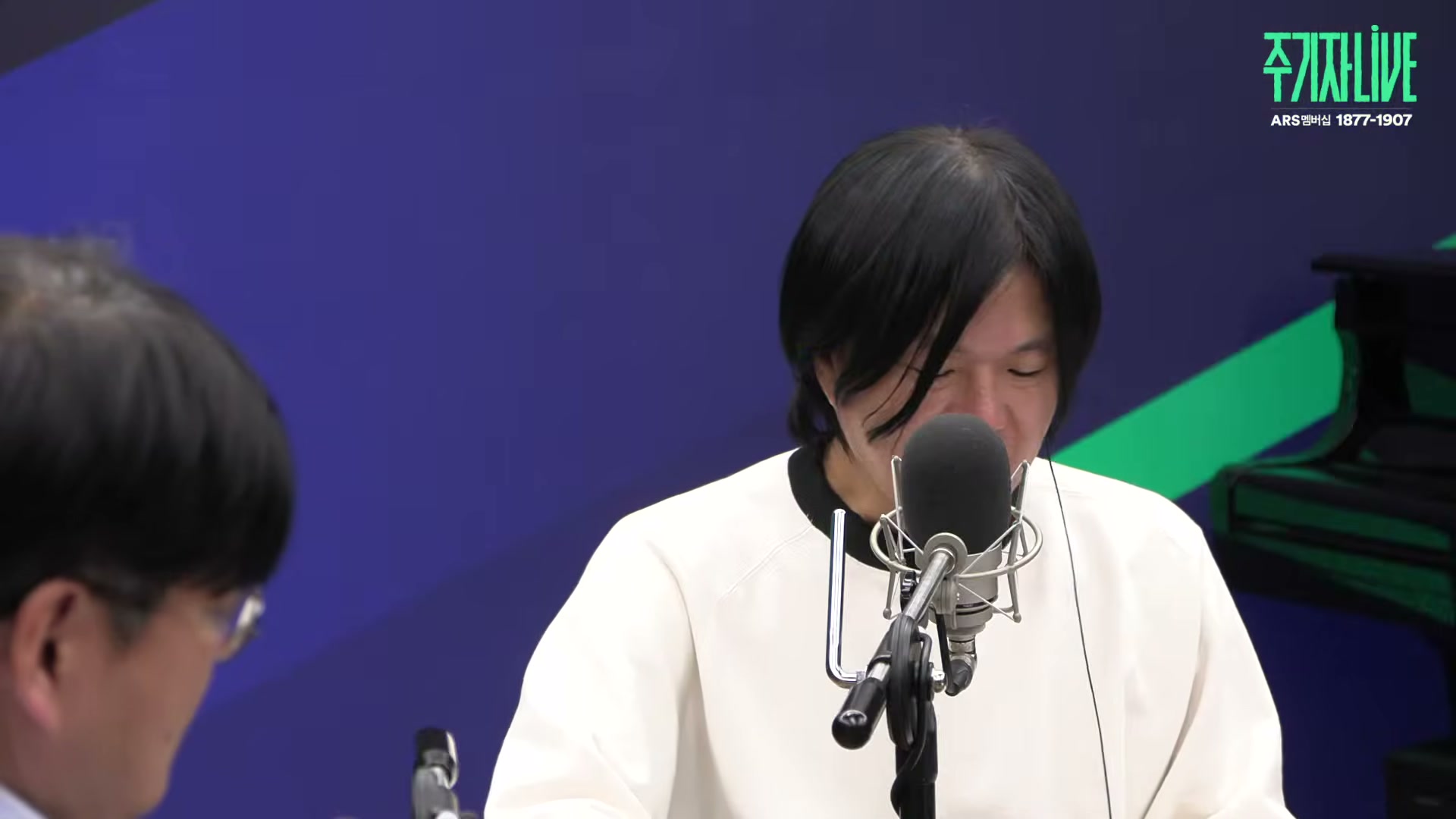 Snapshot at 7253.39s