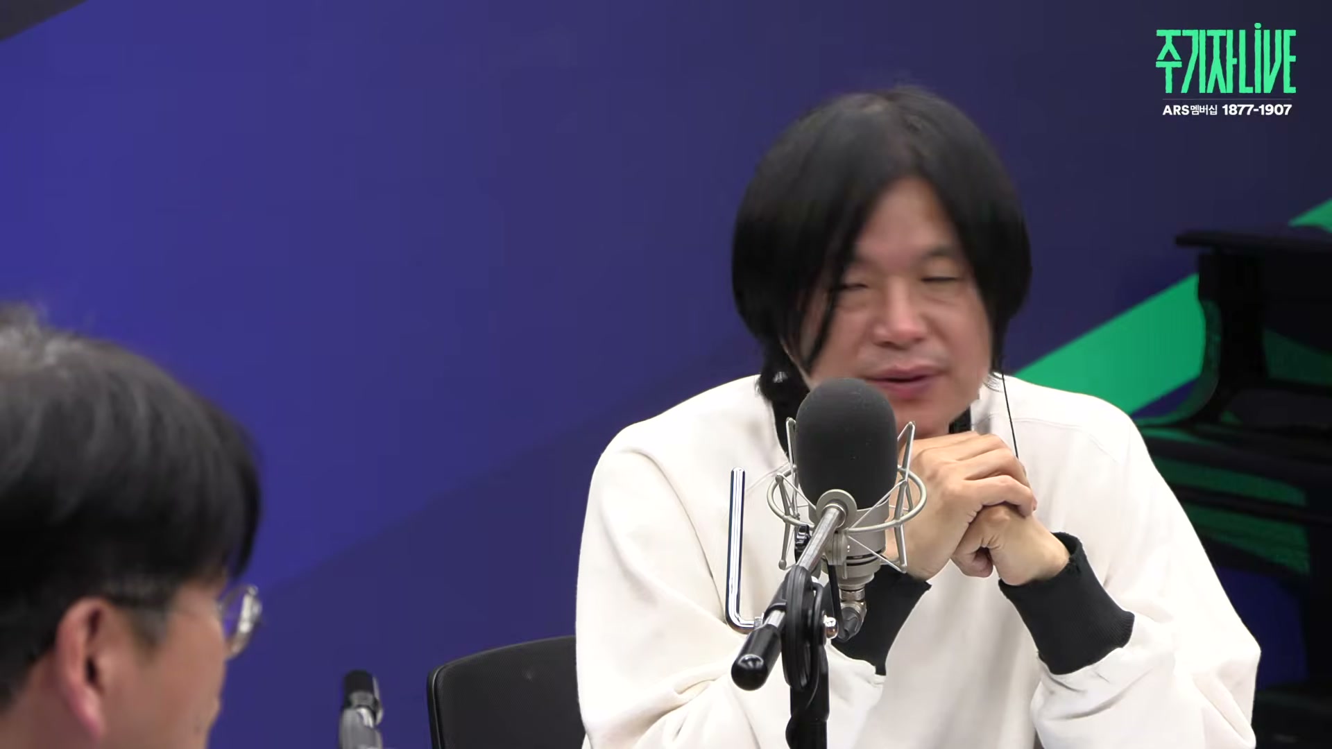 Snapshot at 8275.39s