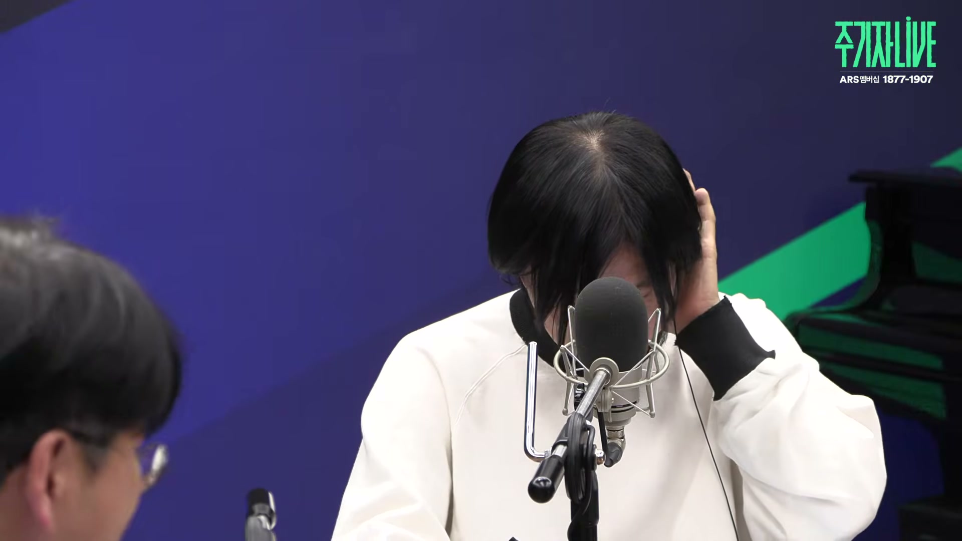 Snapshot at 8352.89s