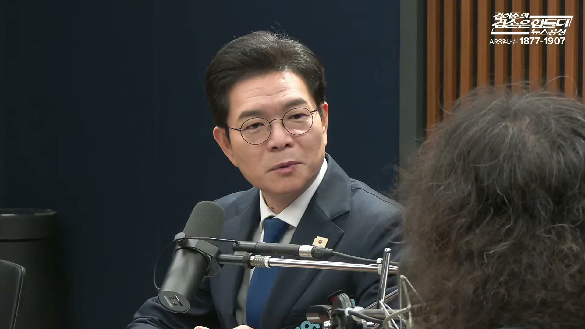 Snapshot at 3106.08s