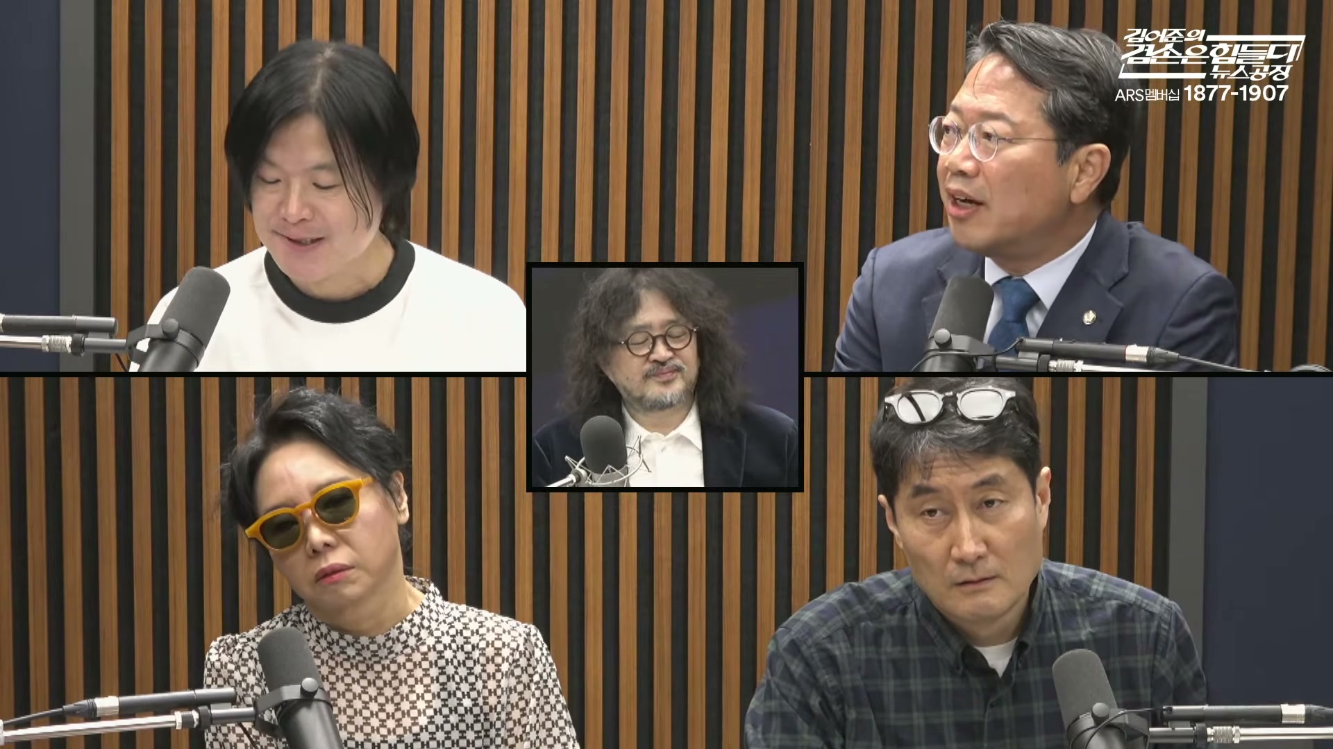 Snapshot at 5807.65s